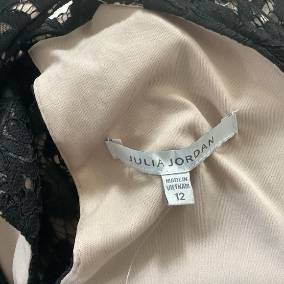 JULIA JORDAN Women's Black/ Nude Wide Leg Lace Halter Jumpsuit Suze 12 N… - Picture 10 of 12